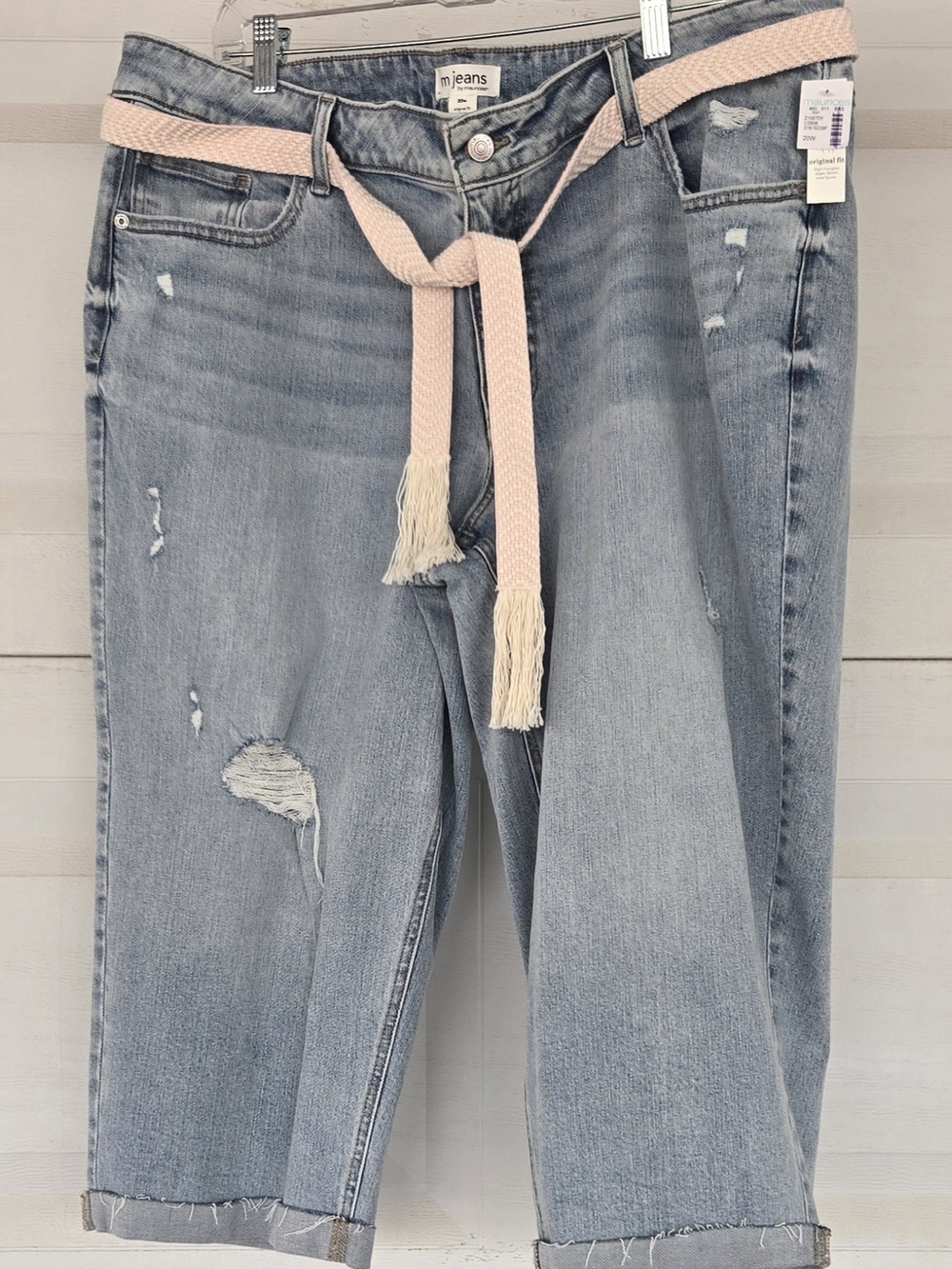 New Maurices Women's Light Wash Distressed Crop Jeans with Pink Braided Belt